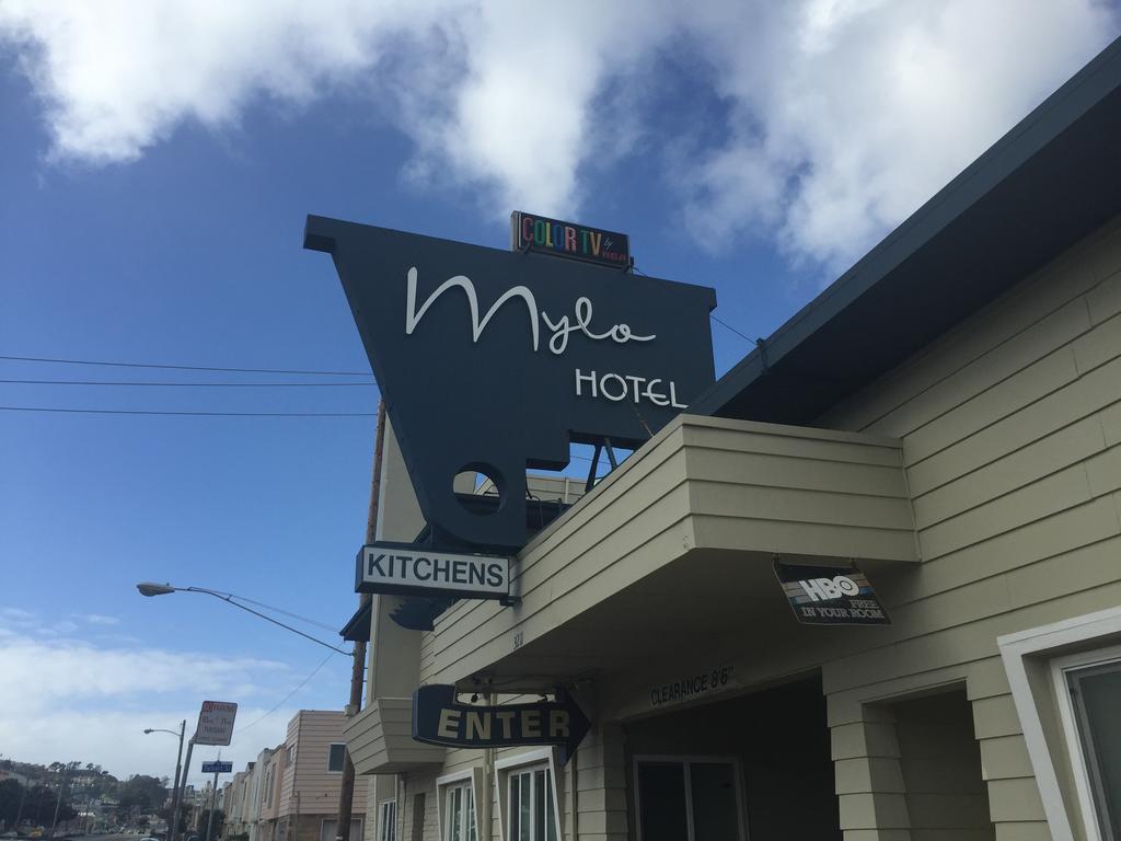 Mylo Hotel Дейли Сити Екстериор снимка
