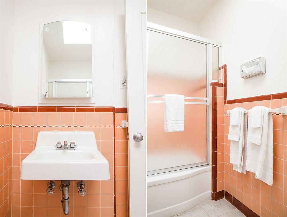 Mylo Hotel Дейли Сити Екстериор снимка