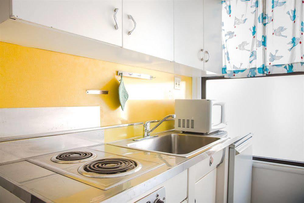 Mylo Hotel Дейли Сити Екстериор снимка